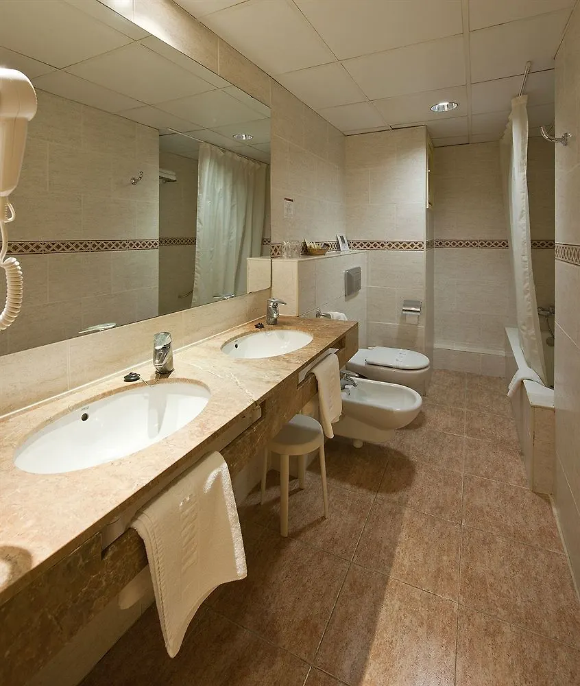 Hotel Abad Cisneros Barcelona
